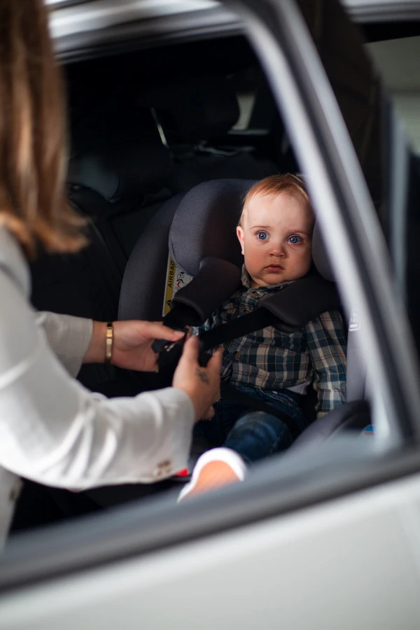 Ding Cruz Light Grey 360° Isofix Autostoel 0-36kg DI-101921 14 Ding Cruz Light Grey 360° Isofix Autostoel 0-36kg DI-101921 - Afbeelding 12