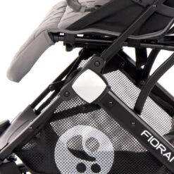 Lorelli Fiorano Black Wandelwagen Incl. Beenkap 1002149-2305 29 Lorelli Fiorano Black Wandelwagen Incl. Beenkap 1002149-2305 -Baby Kinderwagen Serie Winkel lorelli fiorano productdetail 10 2