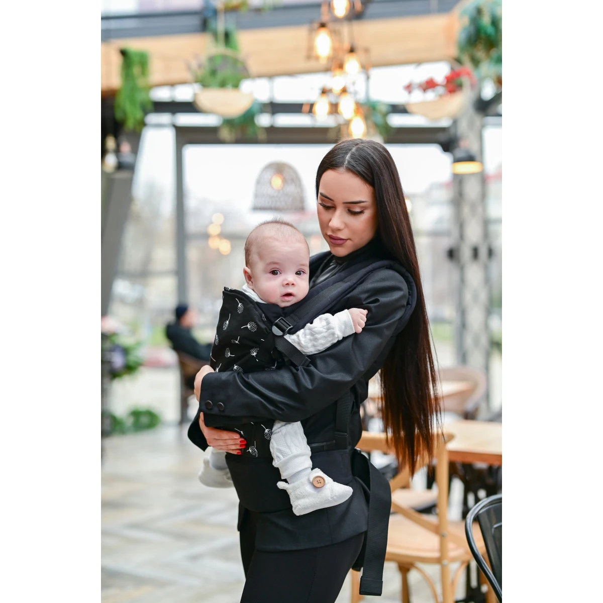 Lorelli Wally Black Floral Ergonomische Draagzak 1001016-0002 8 Lorelli Wally Black Floral Ergonomische Draagzak 1001016-0002 - Afbeelding 6