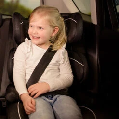 Ding Kato Zwart Autostoel 15-36 Kg YB801A -Baby Kinderwagen Serie Winkel mamaloes ding kato autostoel 15 36 kg2 1